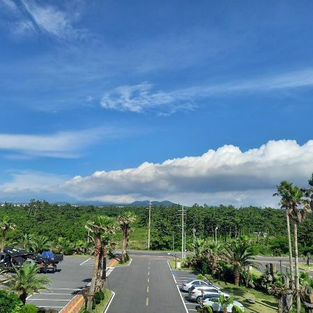 Blue Hawaii Hotel Jeju Bagian luar foto